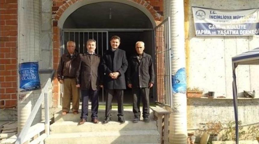 Kaymakam S&uuml;r&uuml;c&uuml;, K&uuml;lliye Ve Cami İnşaatını İnceledi