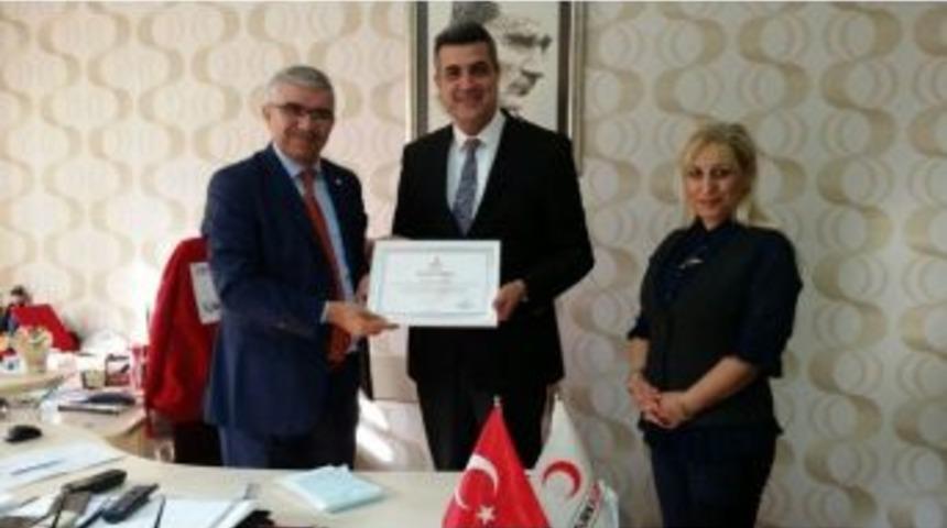 Kızılay&rsquo;ın &ldquo;sevgi Boh&ccedil;ası Projesi&rdquo;ne Destek