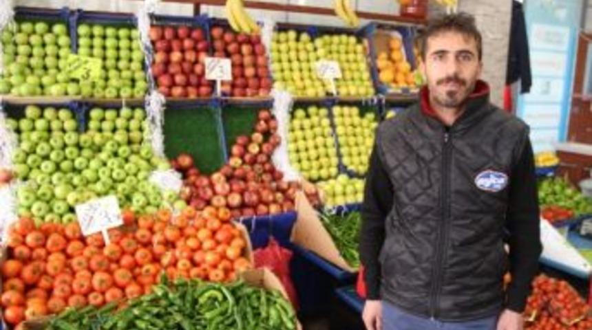 Manavlar Komisyonculardan Dertli