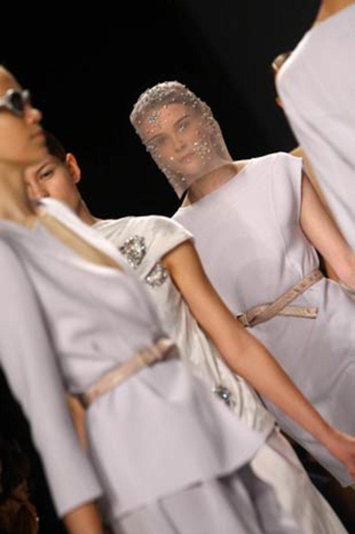 Milano Moda Haftası'ndan renkli görüntüler! G2