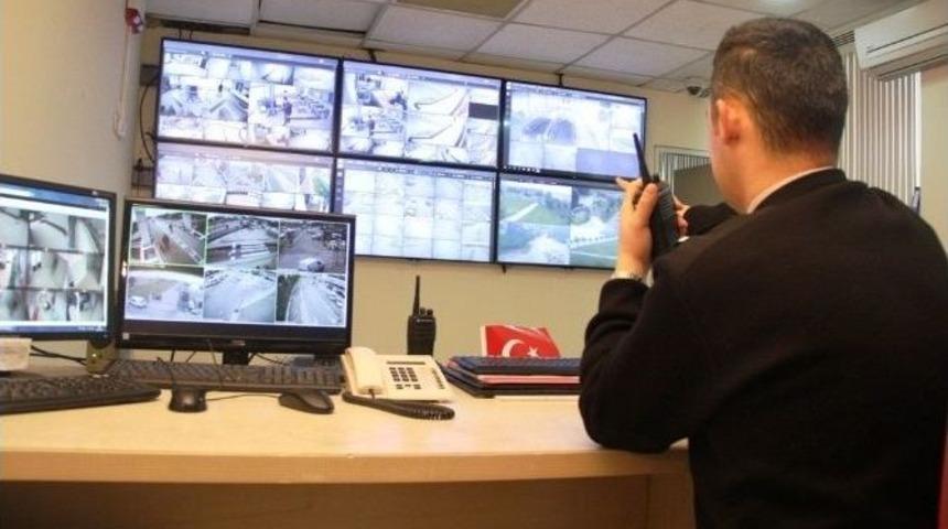 B&uuml;y&uuml;kşehir&rsquo;in Bin 850 Kamerası Şehiri&ccedil;i G&uuml;venliği Sağlıyor