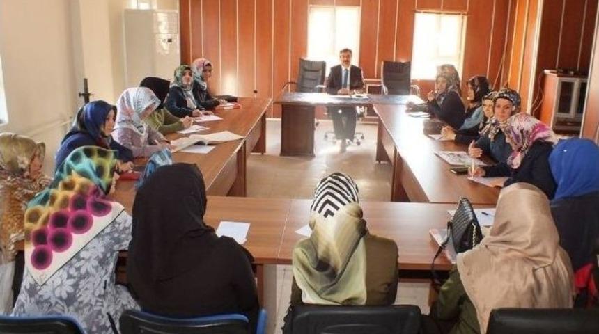 Din G&ouml;revlileri, İstişare &Ccedil;alıştayında Bir Araya Geldi