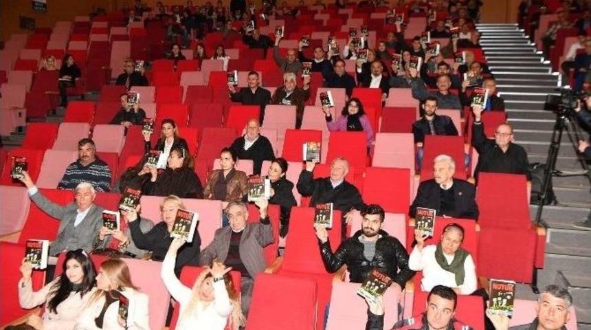 Halk G&uuml;n&uuml;&rsquo;ne Katılanlara "nutuk"