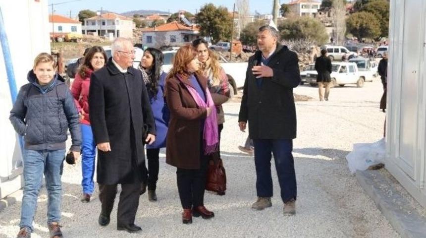 Burhaniye Belediyesinden Depremzedelere Yardım