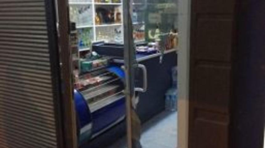 B&uuml;feye Giren Zanlılar Yakalandı