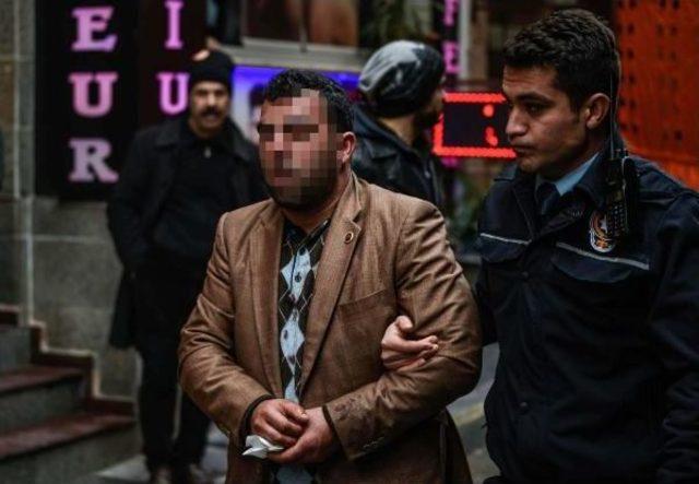 Beyoğlu'nda Polisi Ve Itfaiyeyi 2 Saat Uğraştırdı