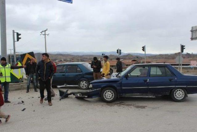 Osmancık'ta Kaza: 4'ü Çocuk 8 Yaralı