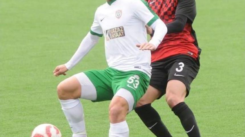 Baysal İnşaat D&uuml;zyurtspor-Denizli B&uuml;y&uuml;kşehir Belediyespor: 2-1