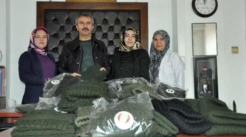 G&ouml;yn&uuml;k Belediyesinden Muş&rsquo;taki Askerlere Atkı