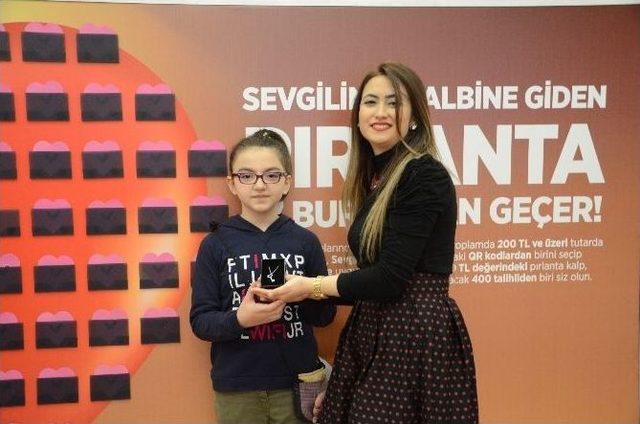 Esas 67 Avm’de “sevgililer Günü” Heyecanı