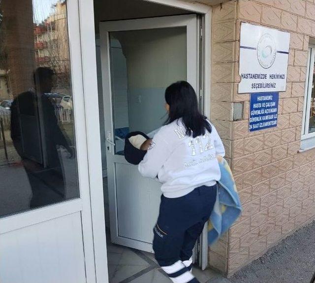 Manisa&rsquo;da Otomobil Takla Attı : 5 Yaralı 1