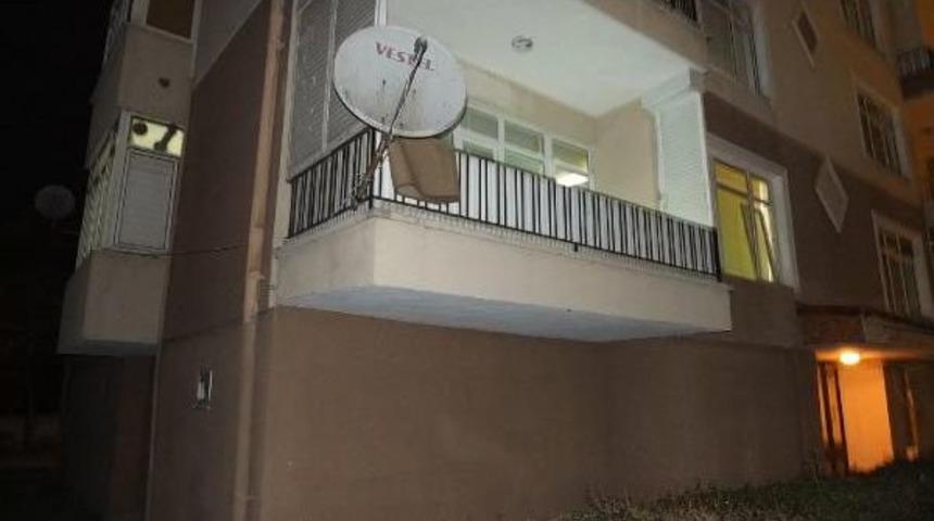 Site Sakinleri Hırsızları Su&ccedil;&uuml;st&uuml; Yakalattı