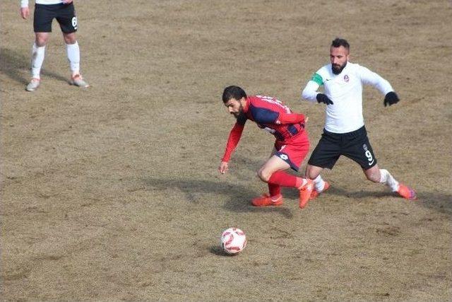 Niğde Belediyespor, Evinde 3 Puanı Kaçırdı