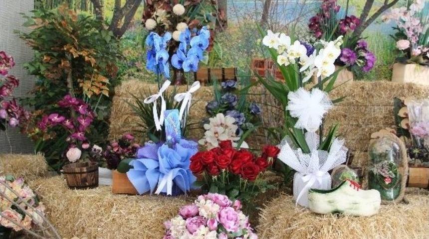 Sevgililerin Tercihi G&uuml;l Ve Orkide