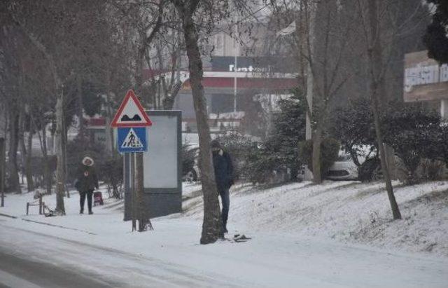 Çorlu’Da Kar Yağışı