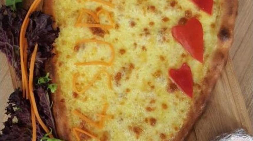 Sevgililer I&ccedil;in Kalp Şeklinde Samsun Pidesi