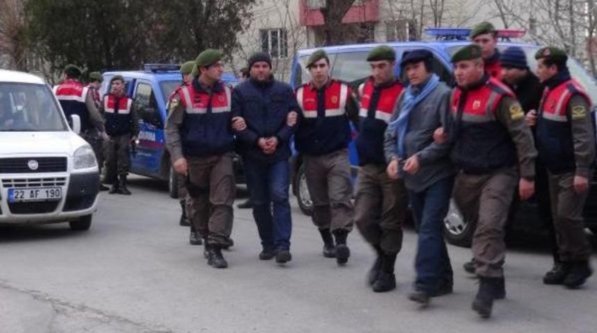 Fet&ouml;'c&uuml; Iki Aile Yunanistan'a Ka&ccedil;mak Isterken Yakalandı