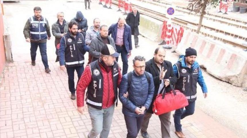 Kocaeli'de Fet&ouml; Soruşturmasında 10 &Ouml;ğretmen Adliyeye Sevk Edildi