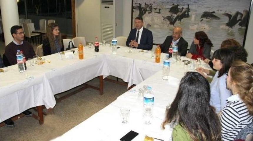 Başkan Turgut, Plan Ve Proje Ekibiyle Yemekte Buluştu
