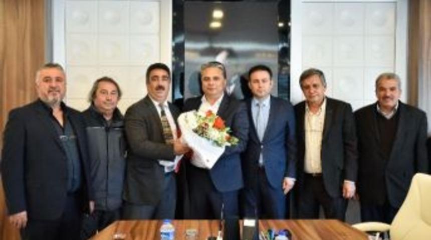 Başkan Uysal&rsquo;a Spor Salonu Teşekk&uuml;r&uuml;