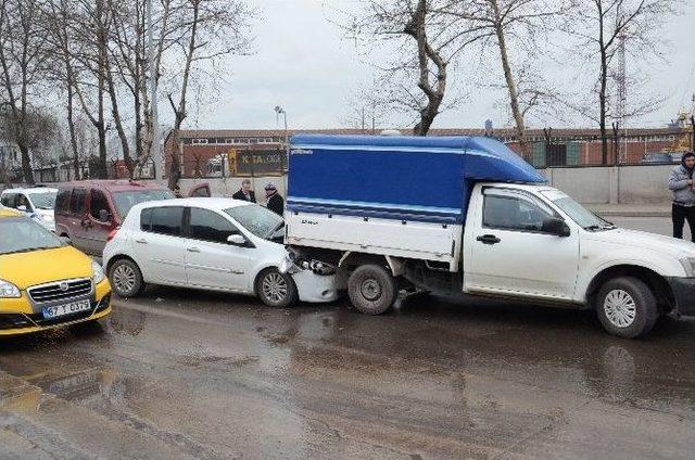 Zonguldak’ta Zincirleme Trafik Kazası