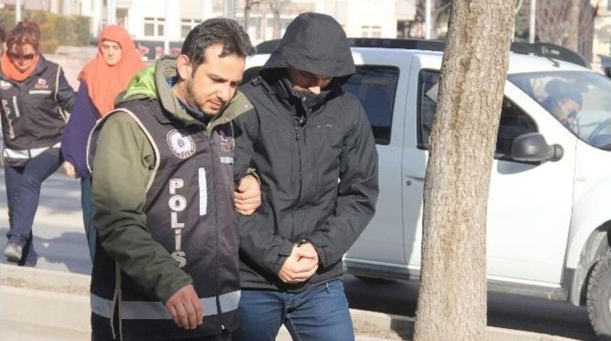 Bolu&rsquo;da Fet&ouml; Operasyonunda 2 Kişi Tutuklandı