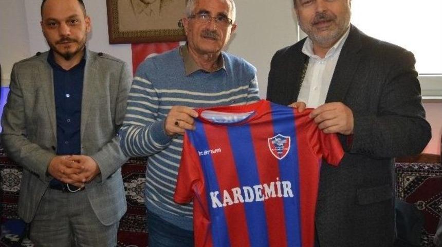 Tankut, Almanya&rsquo;da Ziyaretlerini S&uuml;rd&uuml;r&uuml;yor