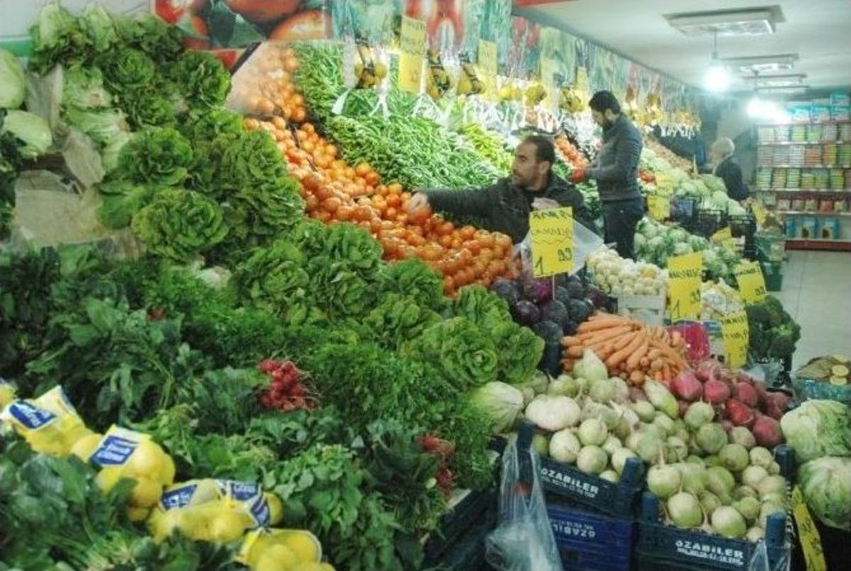 Van&rsquo;da Sebze Meyve Fiyatları Cep Yakıyor