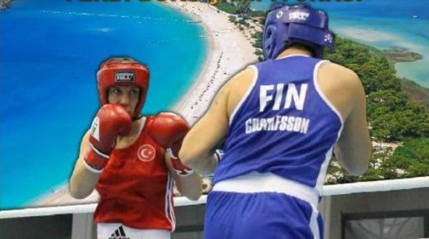 Kadın Boks&ouml;rler Fethiye'de Sahne Alıyor