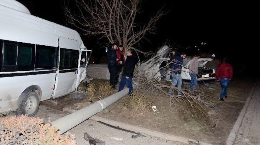 Başkent&rsquo;te Trafik Kazası: 2 Yaralı