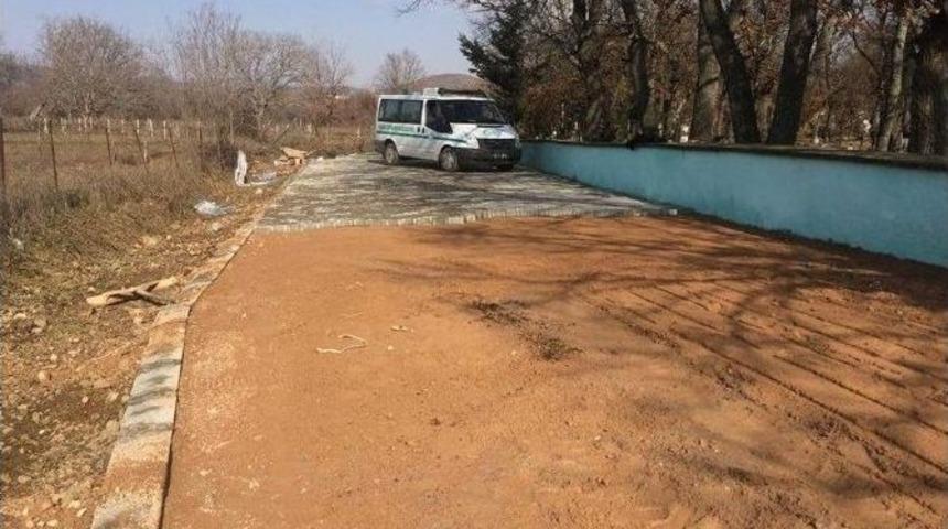 G&uuml;neşli&rsquo;nin Mezarlık Yolu Yenileniyor