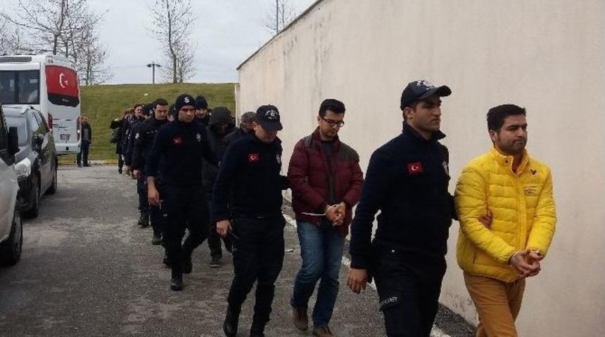 Sakarya&rsquo;da 19 Sağlık &Ccedil;alışanı Adliyeye Sevk Edildi