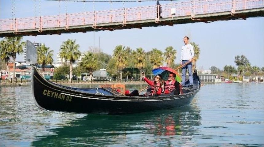 Adana&rsquo;da Gondol Romantizmi