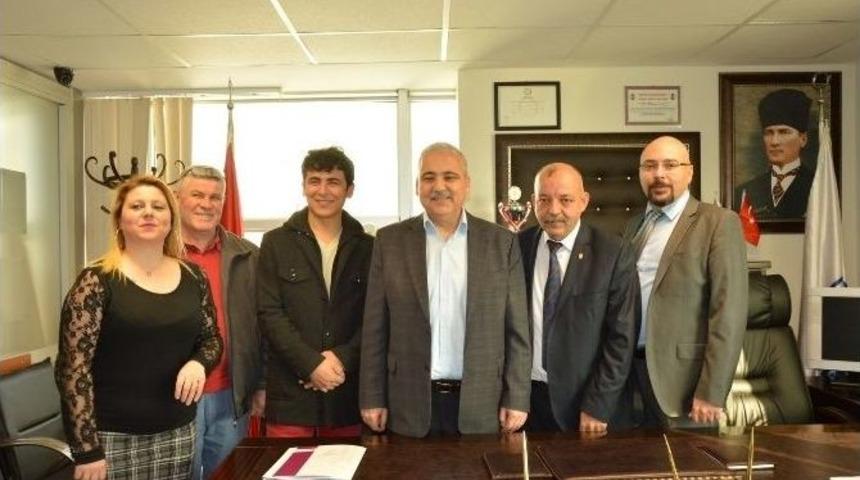 Elektrik Teknisyenleri Sıkıntılarını Vali G&uuml;ven&ccedil;er&rsquo;e Anlattı