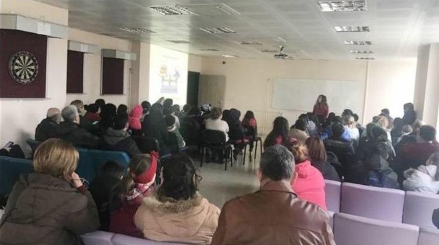 Antren&ouml;r Ve Sporcular Seminerden Ge&ccedil;ti