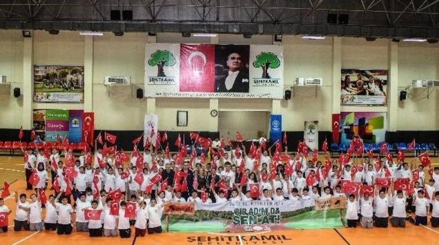 &Ouml;ğrenciler, Sağlıklı Yaşam İ&ccedil;in Toplu Halde Spor Yaptılar