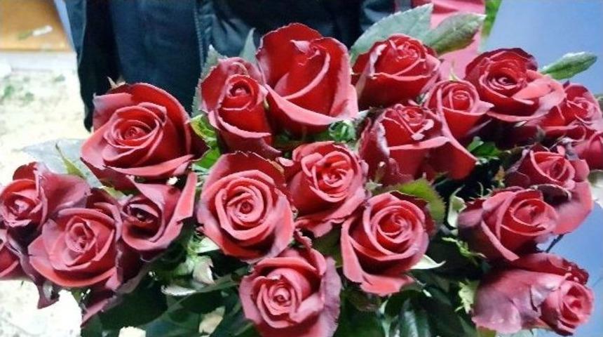 &Ccedil;i&ccedil;ek Mezatlarında 14 Şubat Hareketliliği