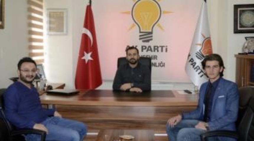 İl &Ouml;ğrenci Meclis Başkanı Pak, Ak Parti İl Başkanı Tanrıver&rsquo;i Ziyaret Etti