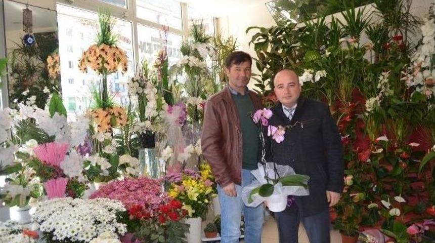 Esnafta Sevgililer G&uuml;n&uuml; Telaşı