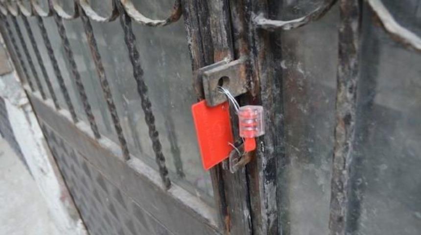 Boşaltılan Apartmanı Soyan Hırsızlar Yakalandı