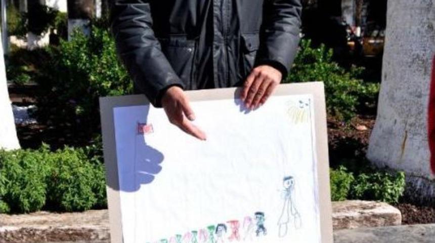 İşini Isteyen &Ouml;ğretmen Tekrar Eyleme Başladı