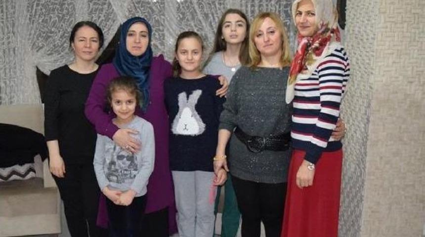 Şehit &Ouml;zel Harekat Polisinin Ailesine 246 Bin Tl Yardım Toplandı