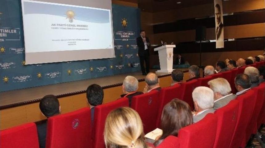 Ak Parti&rsquo;li Meclis &Uuml;yelerine Eğitim Semineri