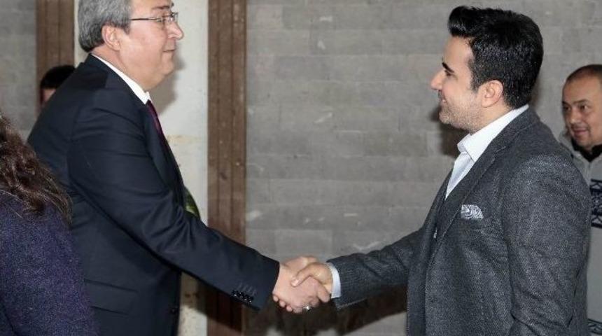 Başkan &Uuml;nver, Aşk Ve Mavi Dizi Setini Ziyaret Etti