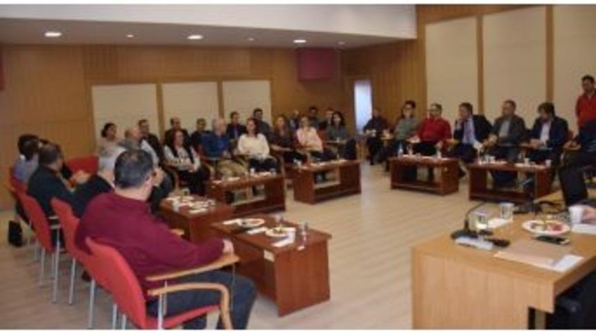 A&ccedil;ık&ouml;ğretim Sistemi&rsquo;nin &Ouml;l&ccedil;me Ve Değerlendirme Alanındaki Gelişmeleri Masaya Yatırıldı