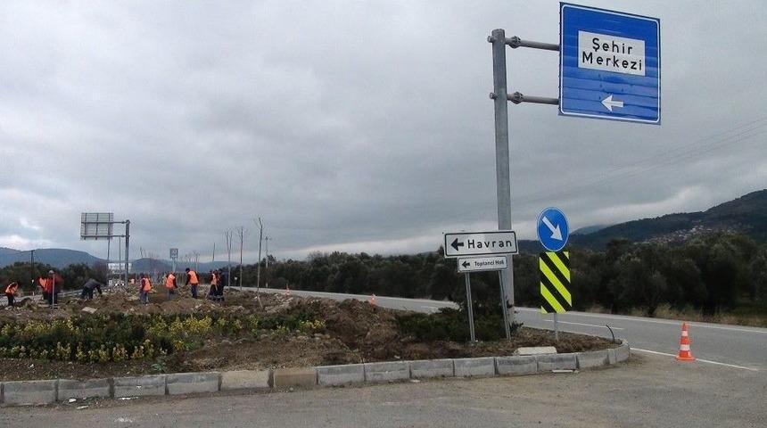 Havran&rsquo;da Ref&uuml;j Peyzaj &Ccedil;alışmaları Devam Ediyor