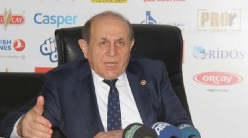 Burhan Kuzu&rsquo;dan M&uuml;jdat Gezen&rsquo;e Sert S&ouml;zler