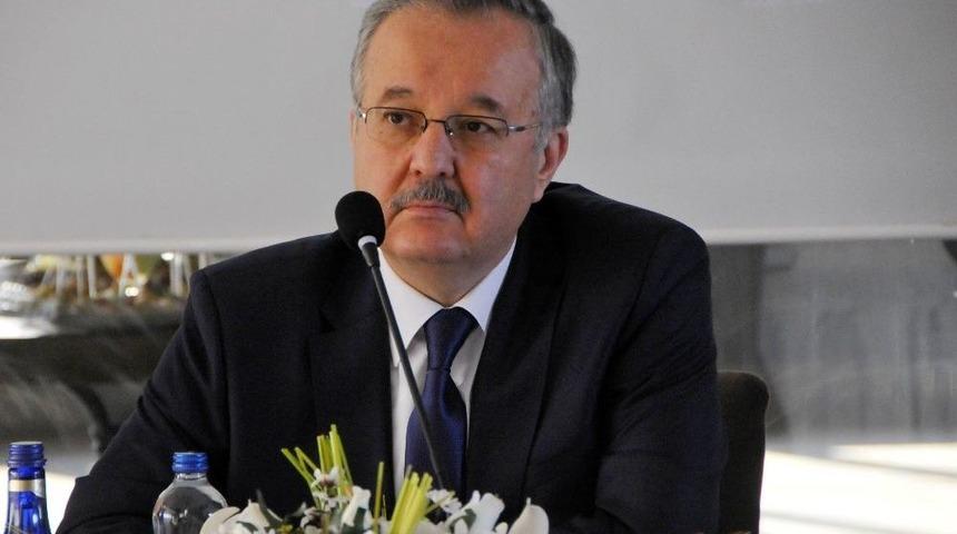 Vali &Ouml;zdemir Otel İşletmecileri İle Toplantı Yaptı