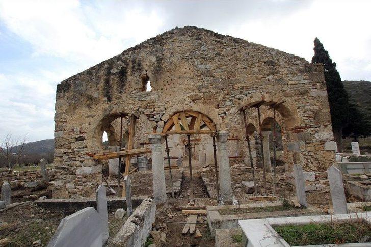 Tarihi Çeşmeköy Camii Restore Ediliyor G1