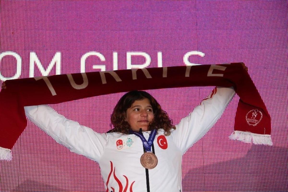 T&uuml;rkiye, Avrupa Gen&ccedil;lik Olimpiyatlarındaki İlk Madalyasını Kazandı